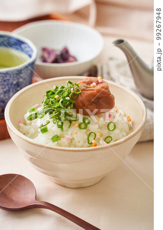 梅干しのお茶漬け 99267948