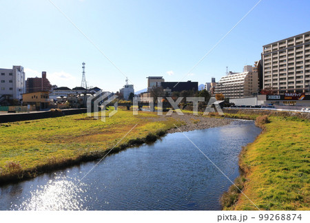 中津川と盛岡市内の風景 中津川と盛岡市内の風景 99268874