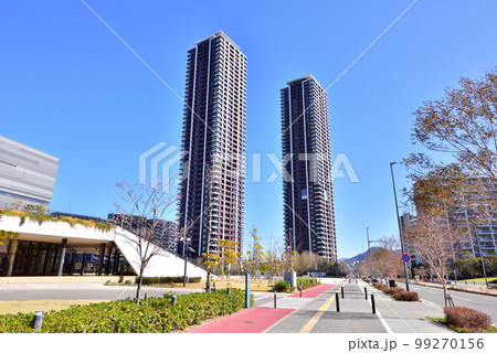 福岡市総合体育館付近　福岡アイランドシティ風景　タワーマンション　 99270156