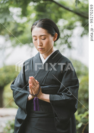 mourning kimono 99270269