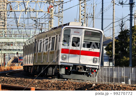 東上線の雄… 全般検査に訪れた本線系統で試運転を行う9000系 99270772