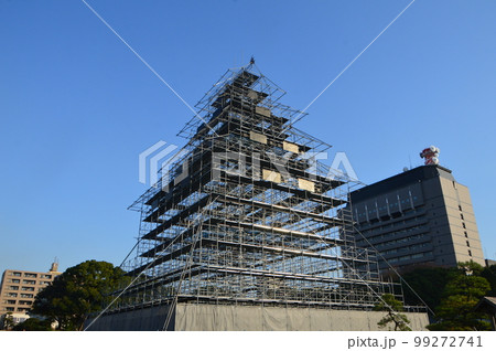府内城∼ライトアップ用の骨組み(大分城址公園/大分県大分市荷揚町) 府内城∼ライトアップ用の骨組み(大分城址公園/大分県大分市荷揚町) 99272741