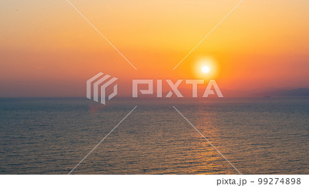 夕日と海 夕日と海 99274898
