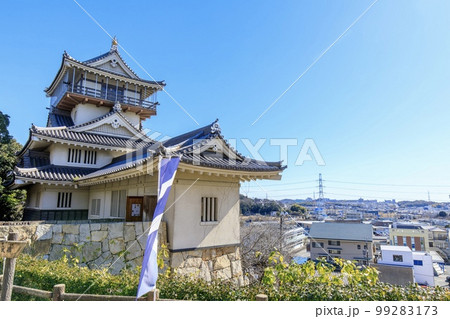日進市　岩崎城の模擬天守 99283173