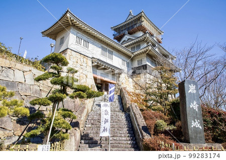 日進市 岩崎城の模擬天守 日進市 岩崎城の模擬天守 99283174