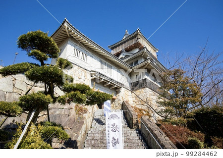 日進市　岩崎城址公園　模擬天守 99284462