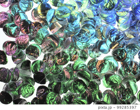 メタリックな輝き 99285397