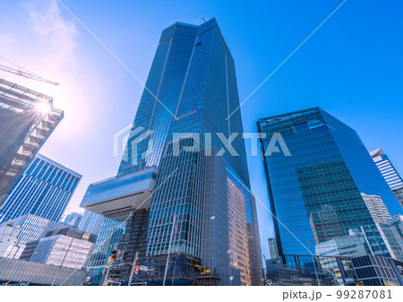 日本の東京都市景観 虎ノ門ヒルズステーションタワー(虎ノ門ヒルズ駅)などを望む 日本の東京都市景観 虎ノ門ヒルズステーションタワー(虎ノ門ヒルズ駅)などを望む 99287081