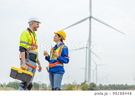 Team engineer discussed plan about renewable energy at station energy power wind. 99288448