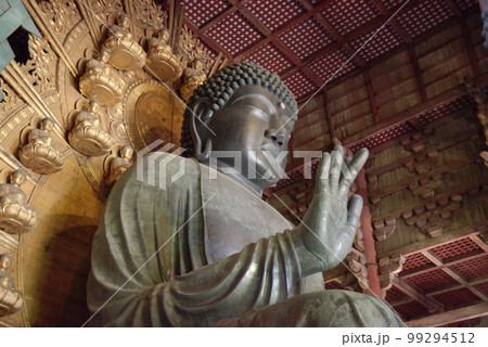 東大寺 大仏殿の盧舎那仏 奈良県奈良市 東大寺 大仏殿の盧舎那仏 奈良県奈良市 99294512