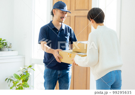 宅配　玄関 99295635