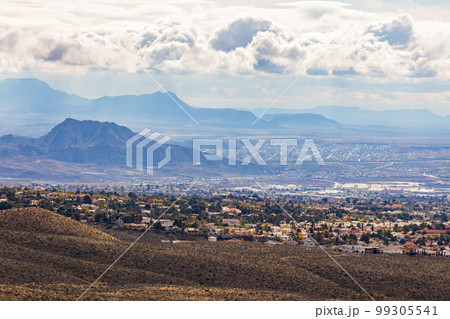 High angle cityscape of the beautiful El Paso city 99305541