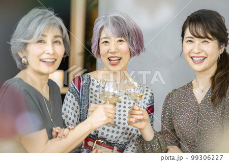 大人の女子会　イメージ 99306227