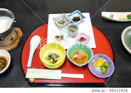 旅館の朝食 99312928