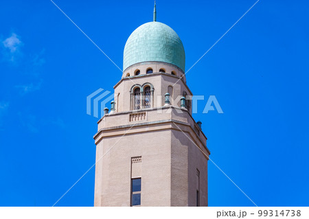 象の鼻パークからクイーンの塔こと横浜税関 99314738