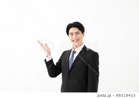 ビジネスマン　手かざし 99319433