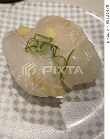 回転寿司で食べる「あぶらかれい」 回転寿司で食べる「あぶらかれい」 99321479