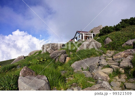 夏の御浜小屋 99321509