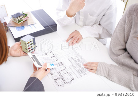 不動産の打ち合せ 99332610