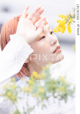 若い女性　ポートレート　 99336787