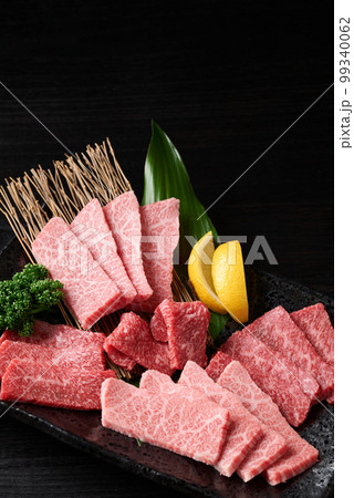 国産和牛焼肉用 霜降りと赤身 国産和牛焼肉用 霜降りと赤身 99340062