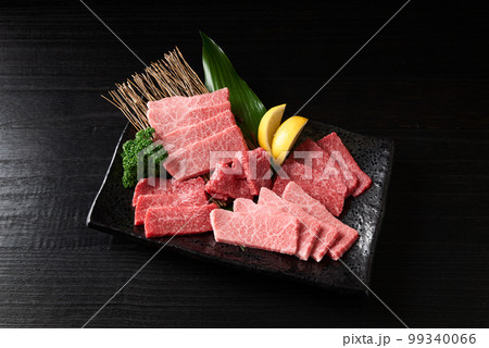 国産和牛焼肉用 霜降りと赤身 国産和牛焼肉用 霜降りと赤身 99340066