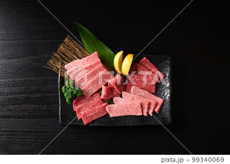 国産和牛焼肉用 霜降りと赤身 国産和牛焼肉用 霜降りと赤身 99340069