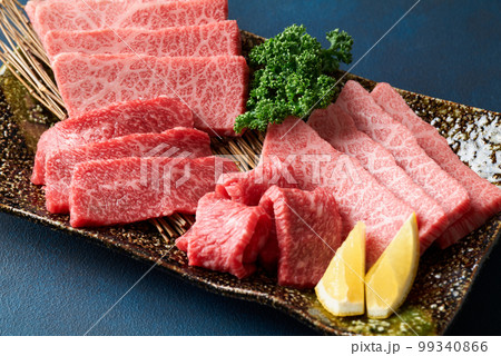 国産和牛焼肉用　霜降りと赤身 99340866