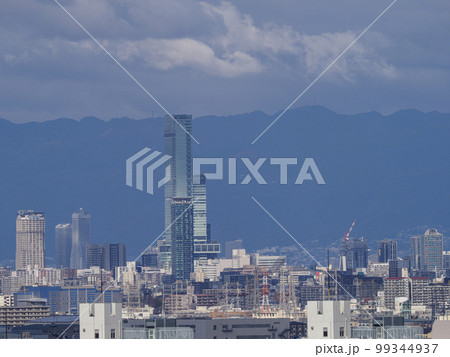 【高解像度】展望台から眺める大阪の都市景観 【高解像度】展望台から眺める大阪の都市景観 99344937