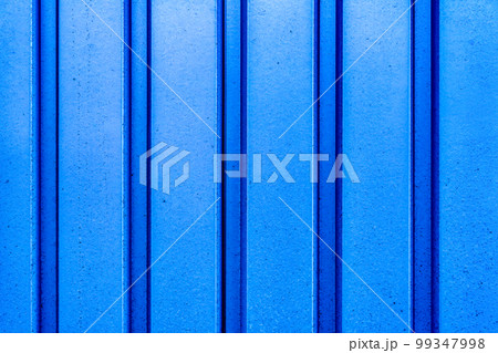 青色の波板外壁　横浜 99347998