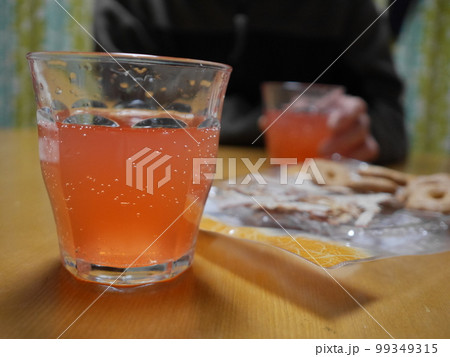 家飲み 家飲み 99349315