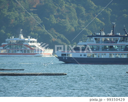 島とフェリー船 99350429