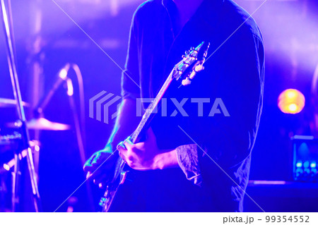 ギタリスト ギタリスト 99354552