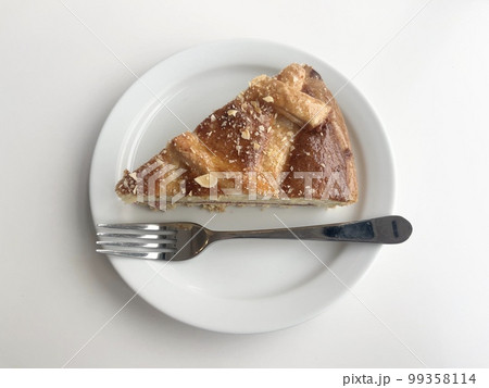 オランダ風アーモンドバターケーキ オランダ風アーモンドバターケーキ 99358114