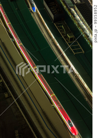 東京夜景 東京駅 トレインビュー 秋田新幹線 東京夜景 東京駅 トレインビュー 秋田新幹線 99358952