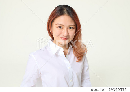 白シャツ 女性 白シャツ 女性 99360535