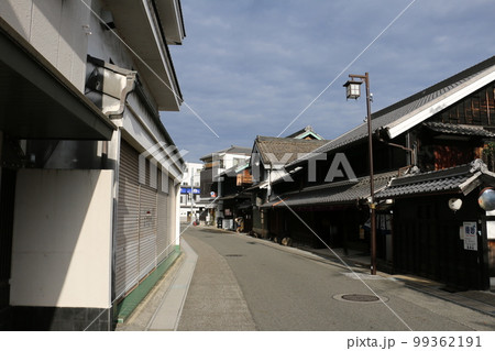 旧東海道沿いに江戸時代から続く町並みを残す有松 旧東海道沿いに江戸時代から続く町並みを残す有松 99362191