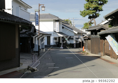 旧東海道沿いに江戸時代から続く町並みを残す有松 旧東海道沿いに江戸時代から続く町並みを残す有松 99362202