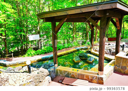 定山渓温泉　定山源泉公園 足湯　(北海道札幌市南区) 99363578