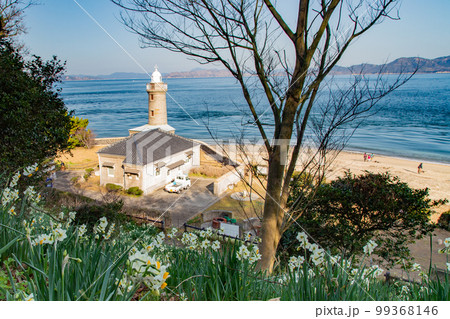 瀬戸内海に浮かぶ男木島　アートの島　 99368146