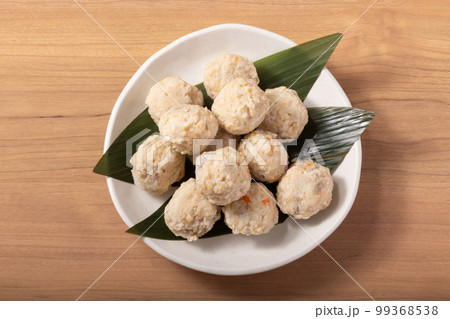 鶏ごぼう団子・鶏ごぼう入りつみれ 99368538