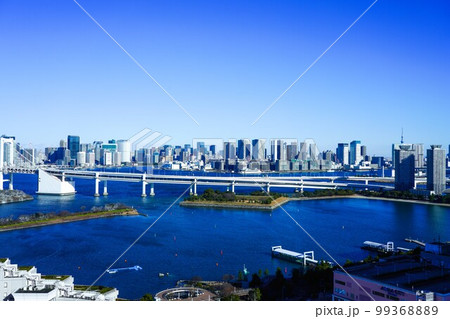 お台場のホテル高層階から東京都心を望む（雪が降った翌日撮影） 99368889