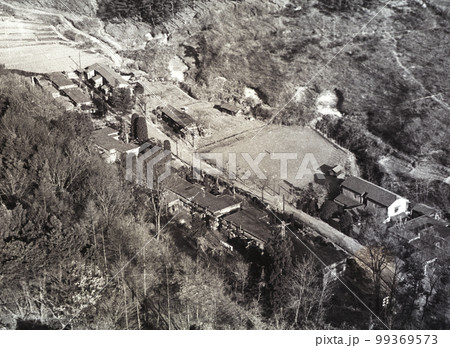 古い写真　昭和30年代　渋川市　佐久発電所の社宅 99369573