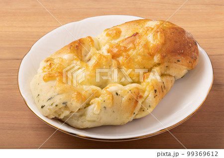 ほうれん草チーズパン ほうれん草チーズパン 99369612