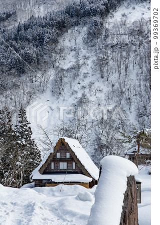 五箇山 相倉合掌造り集落 雪景色 五箇山 相倉合掌造り集落 雪景色 99369702