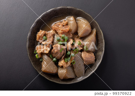 牛すじ煮込み 99370922