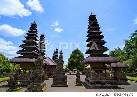 世界遺産タマンアユン寺院の神殿・多重塔メル（インドネシア・バリ島） 99374370