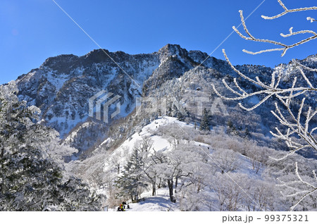西日本最高峰の百名山「石鎚山」夜明し峠 西日本最高峰の百名山「石鎚山」夜明し峠 99375321