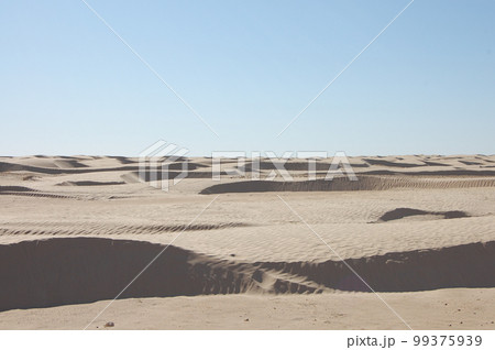sand dunes in the sahara desert in africa blue sky sand dunes in the sahara desert in africa blue sky 99375939