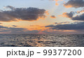 (東京都)淡い色の夕焼け 99377200